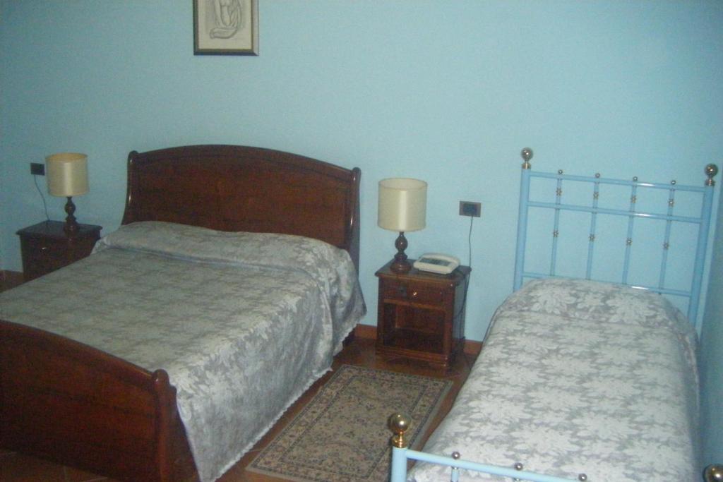 Hotel Nastro Azzurro Monguzzo Quarto foto